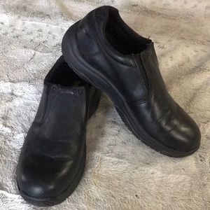 Black kitchen waitstaff work shoes 8.5 non skid slip & oil resistant Tred Safe